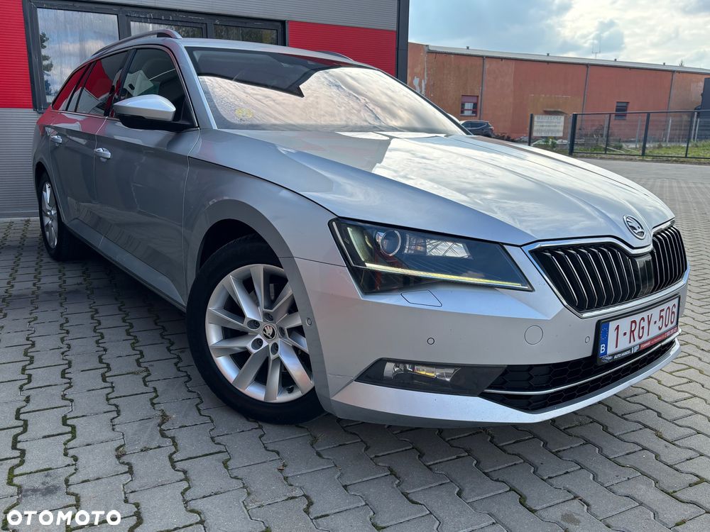 Skoda Superb 2.0 TDI DSG Style - 4
