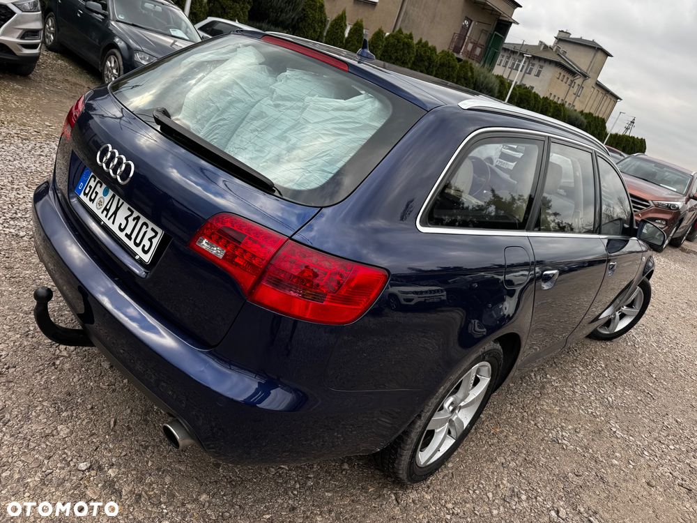 Audi A6 Avant 4.2 quattro tiptronic - 22