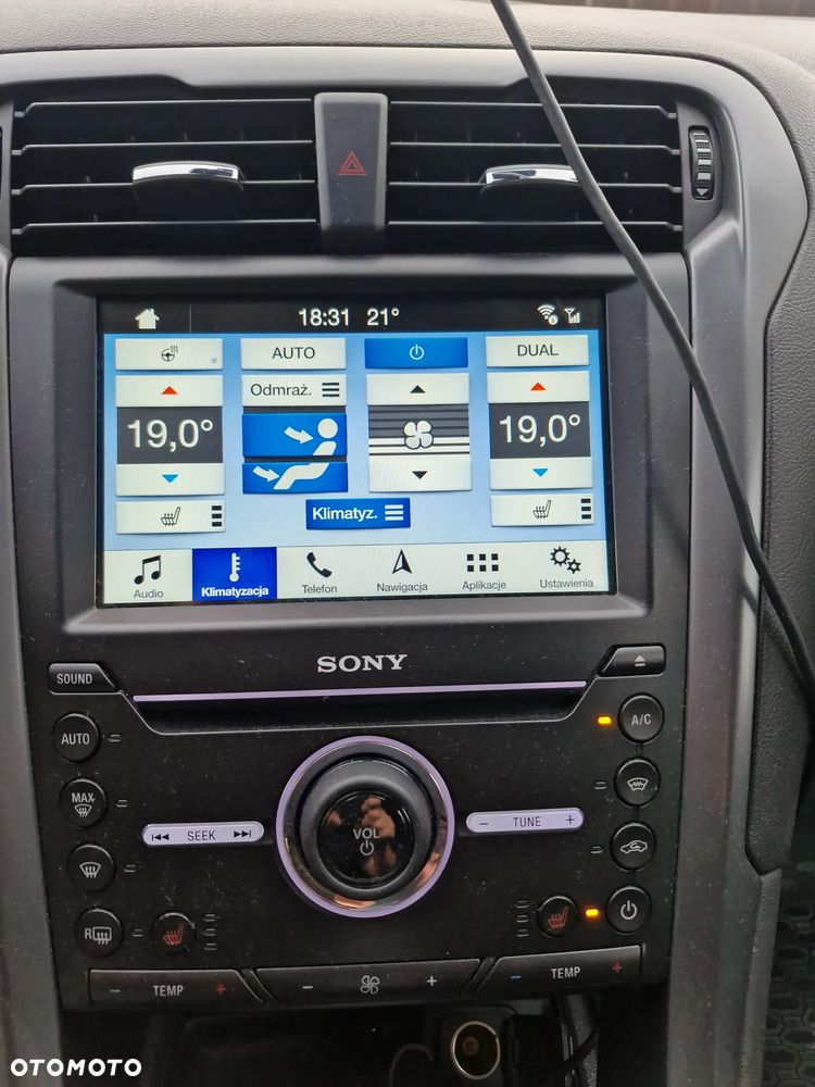 Ford Mondeo 2.0 TDCi Titanium PowerShift - 19