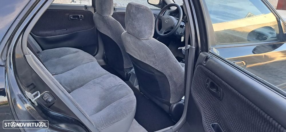 Honda Civic 1.5 LSi 16 V - 6