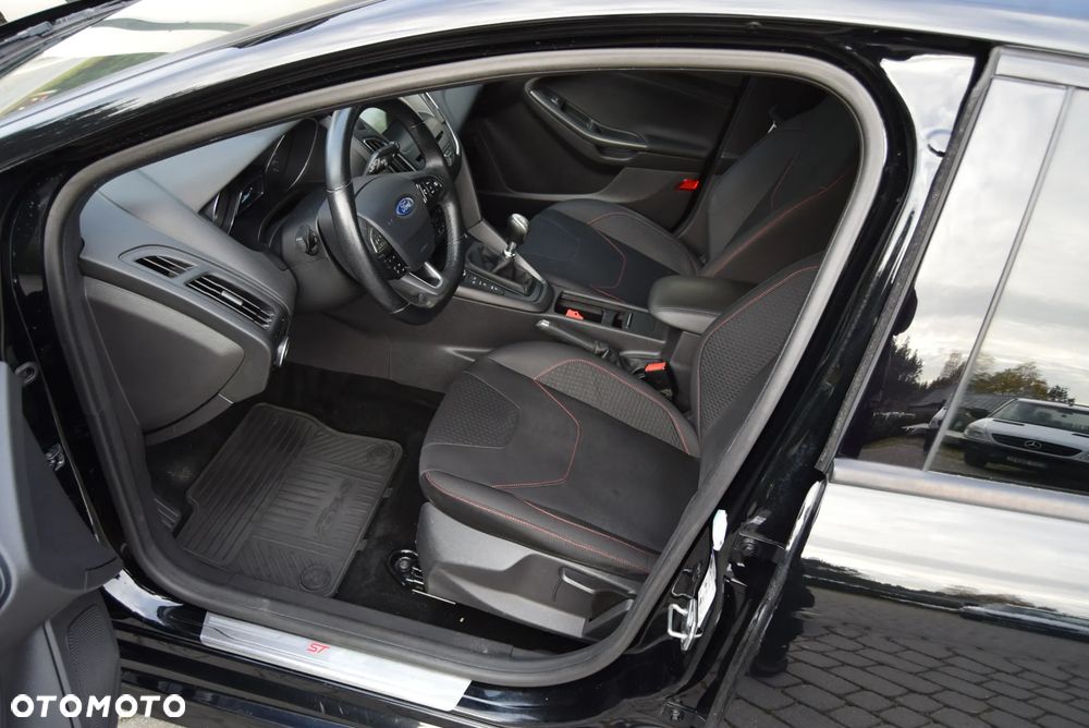 Ford Focus 1.5 TDCi ST-Line - 7