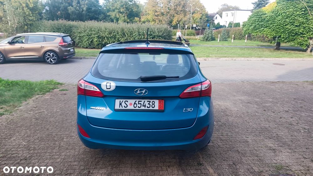 Hyundai i30 1.6 CRDi Premium - 28