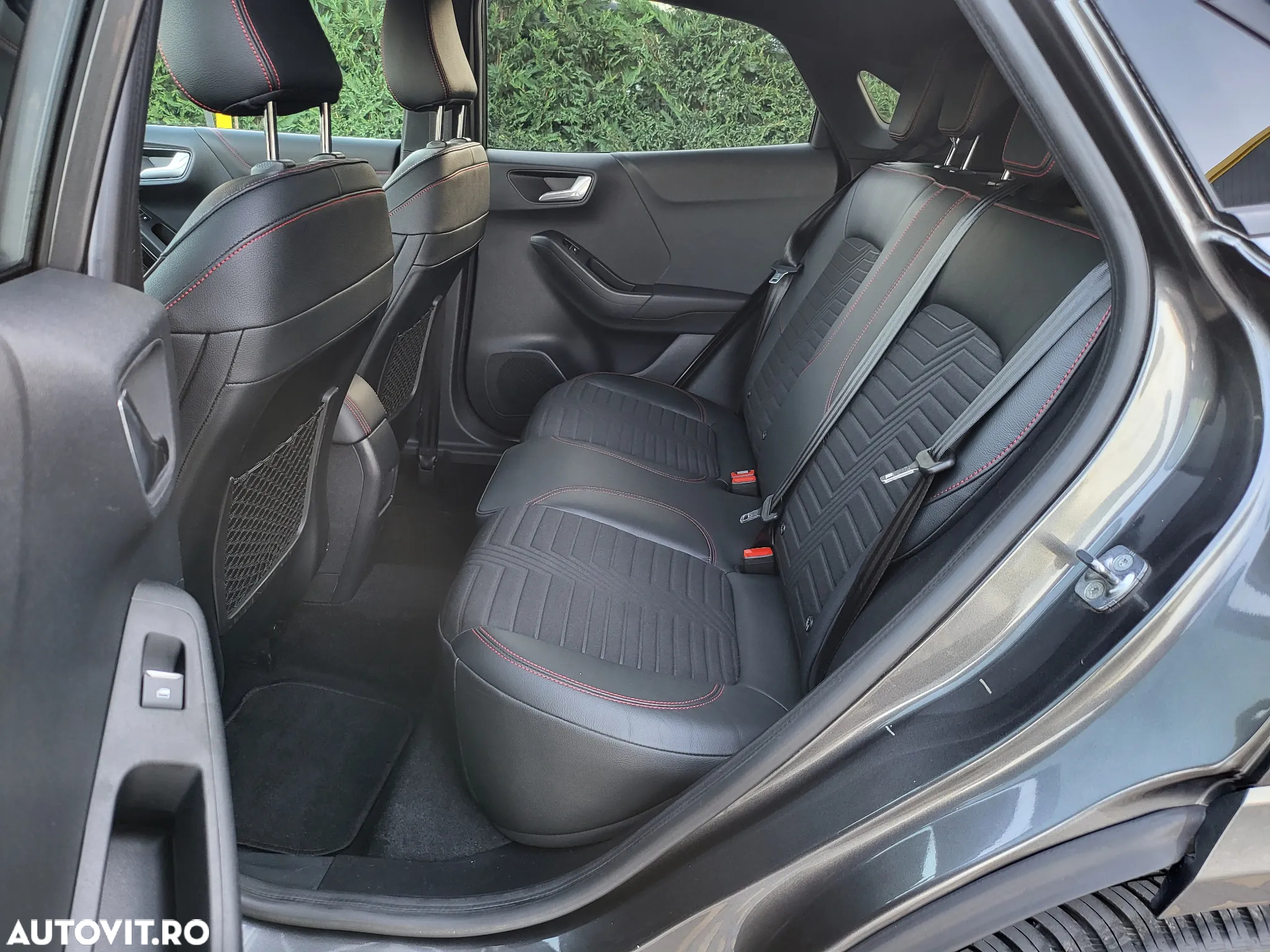 Ford Puma 1.0 EcoBoost Hybrid ST-LINE X - 12