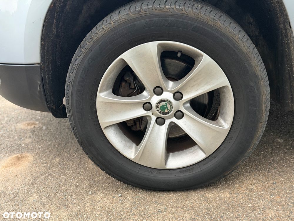 Skoda Yeti 1.8 TSI 4x4 Ambition PLUS EDITION - 26