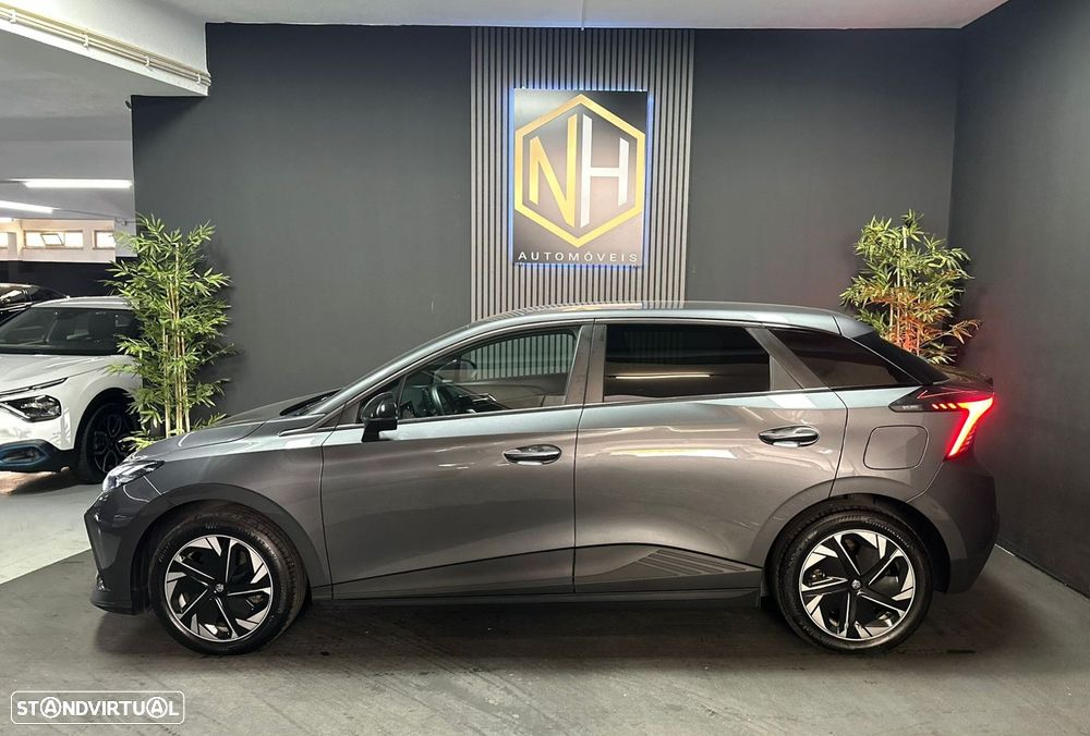 MG MG4 64 kWh Luxury - 3