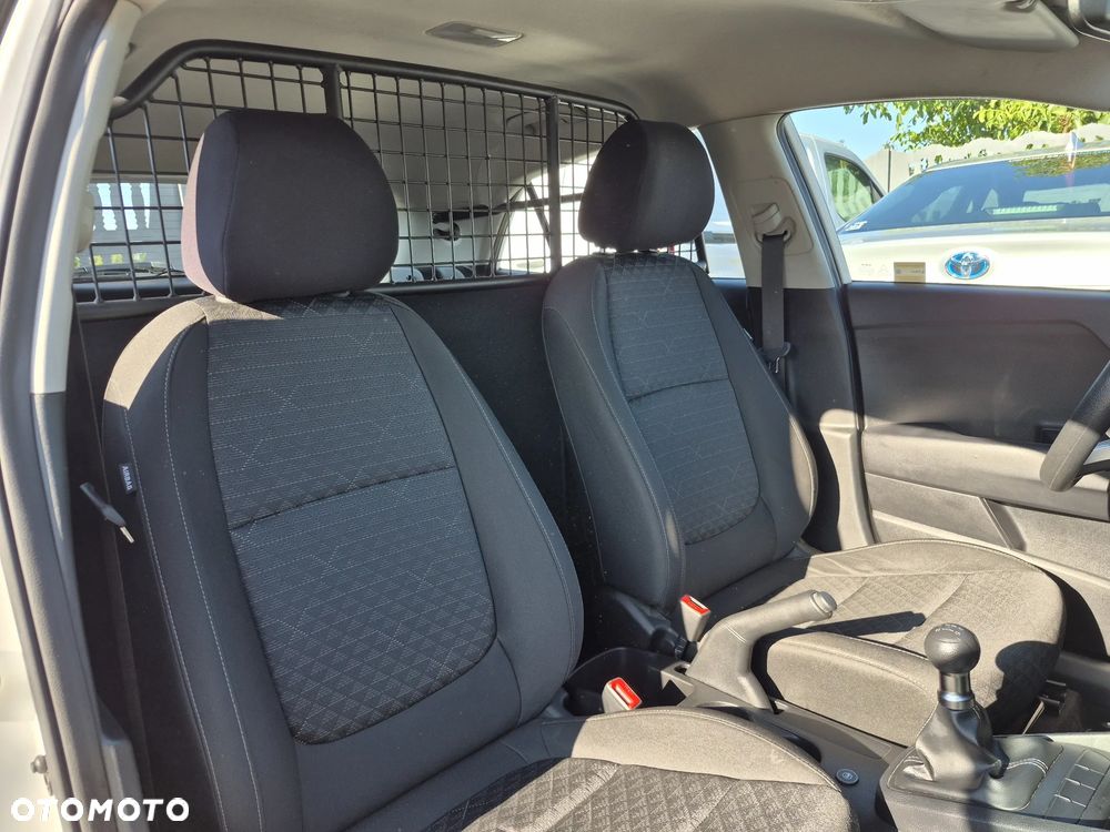Kia RIO VAN vat1 - 13