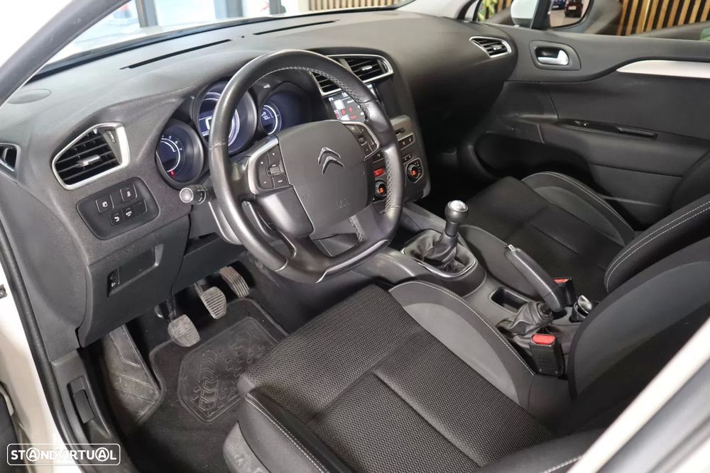Citroën C4 1.6 BlueHDi Live - 10