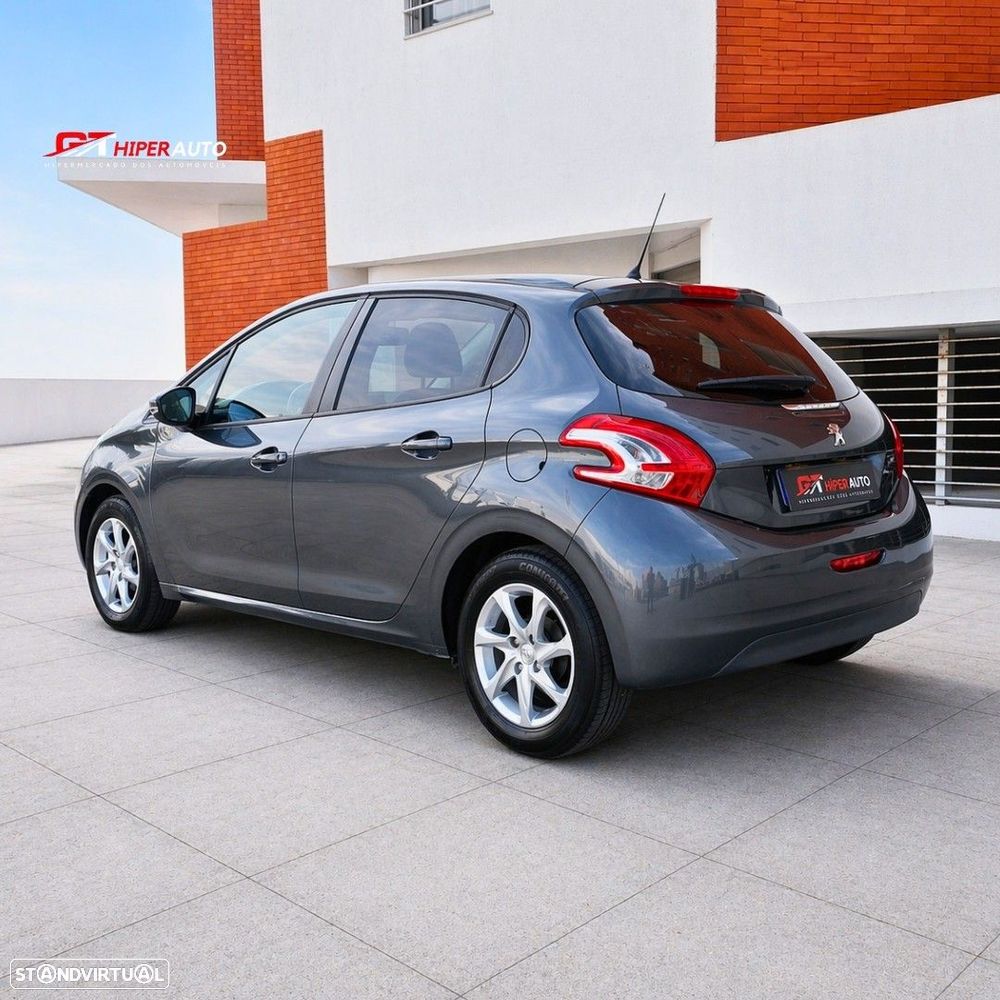 Peugeot 208 1.2 PureTech Active - 4