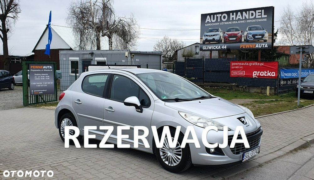 Peugeot 207 - 1