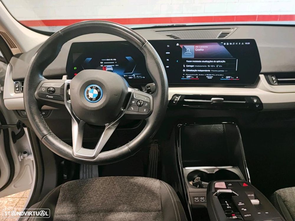 BMW X1 xDrive25e - 8