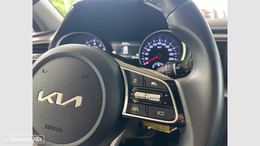 Kia XCeed 1.0 T-GDI Dynamic - 8