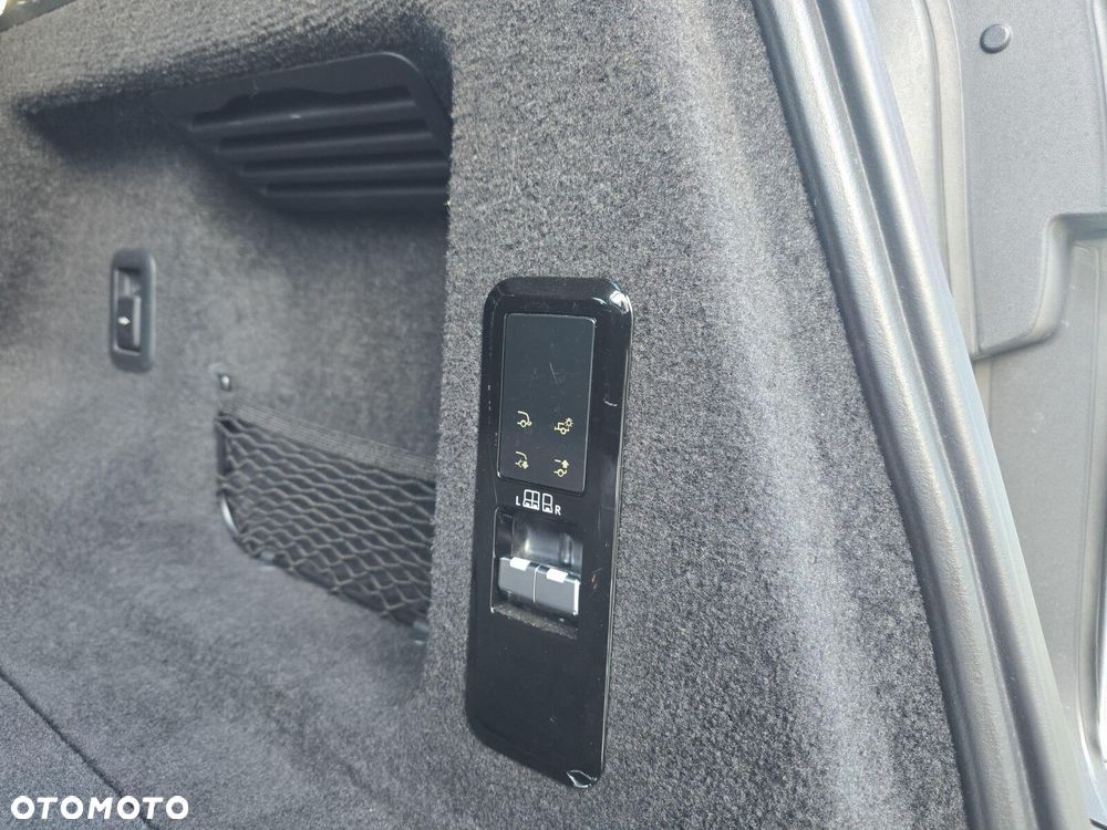Land Rover Range Rover Sport - 32