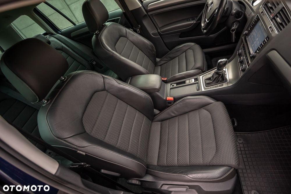 Volkswagen Golf Variant 2.0 TDI SCR DSG Comfortline - 18