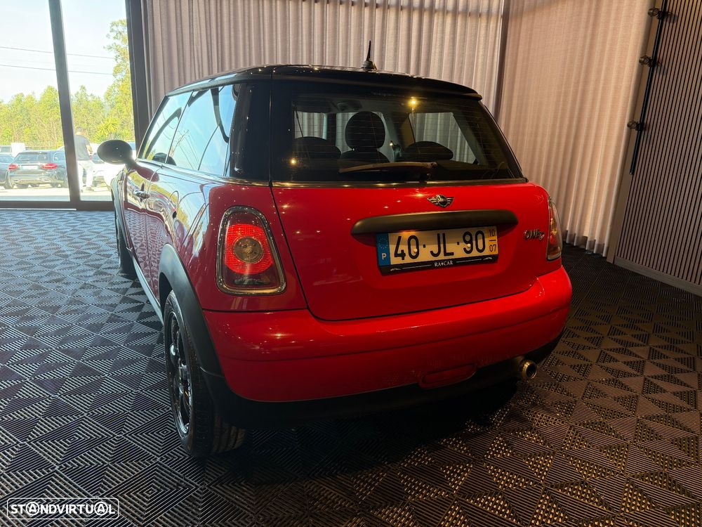 MINI 3 Portas Cooper D - 5