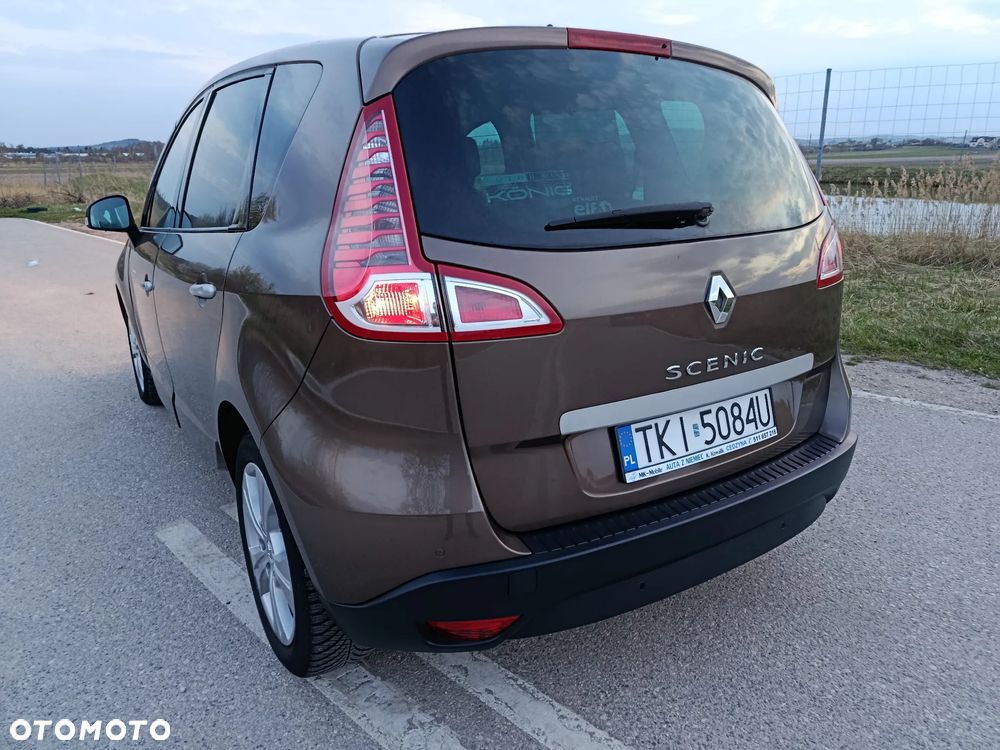 Renault Scenic 1.6 16V 110 Dynamique - 8