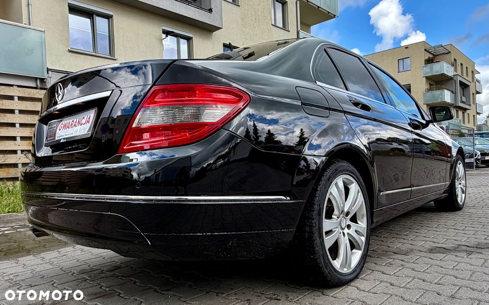 Mercedes-Benz Klasa C 180 BlueEFFICIENCY 7G-TRONIC Avantgarde - 13