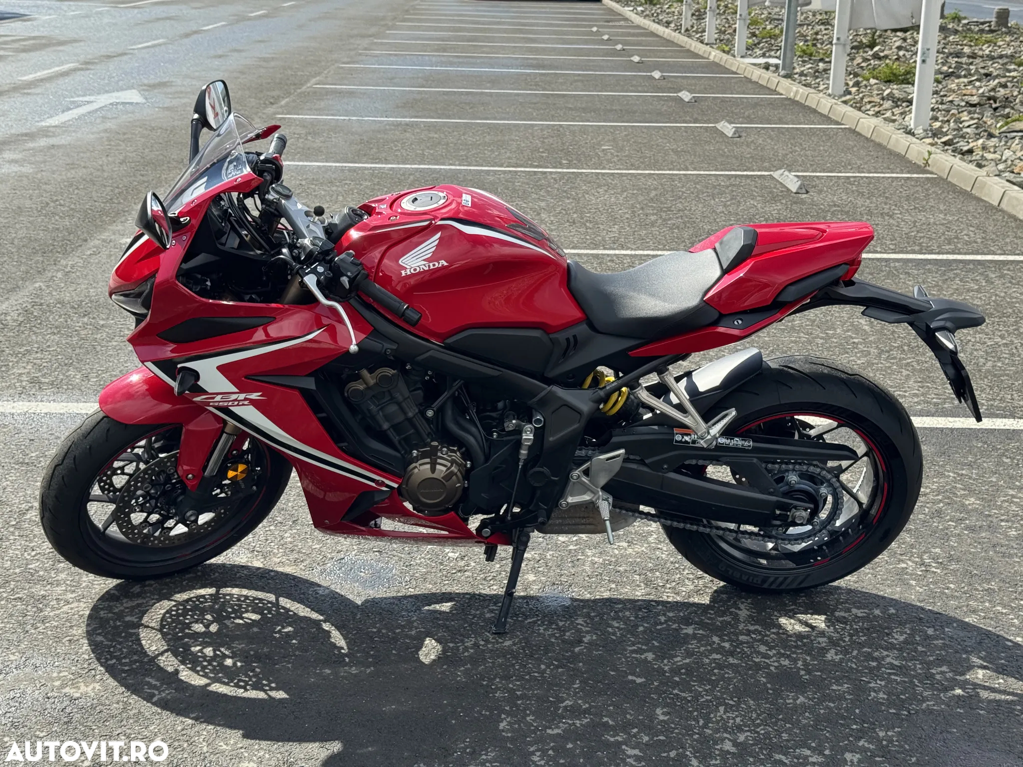 Honda CBR 650R - 7