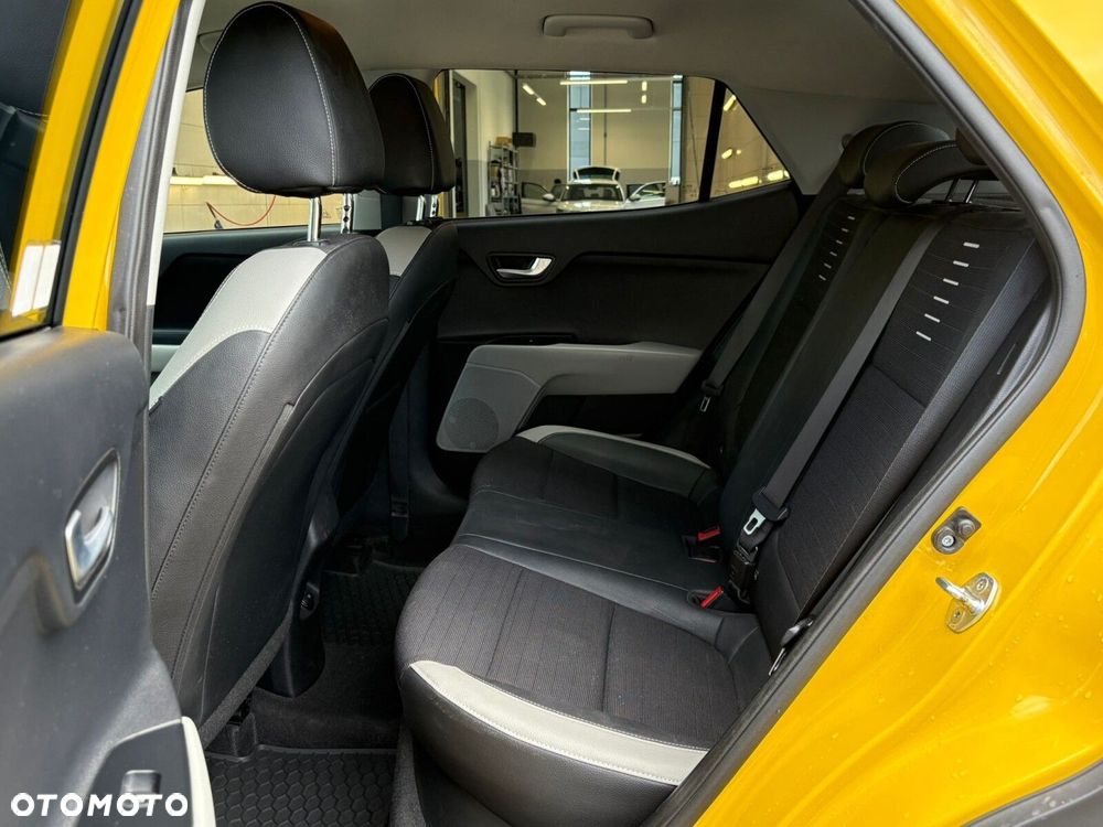 Kia Stonic 1.4 L - 12