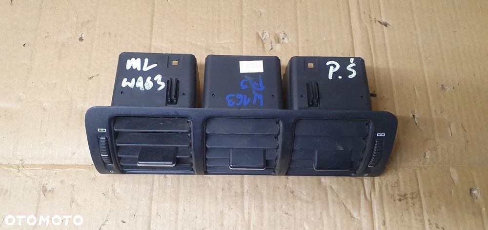 Kratka nawiewu środkowa Mercedes ML W163 A1638300054 - 2