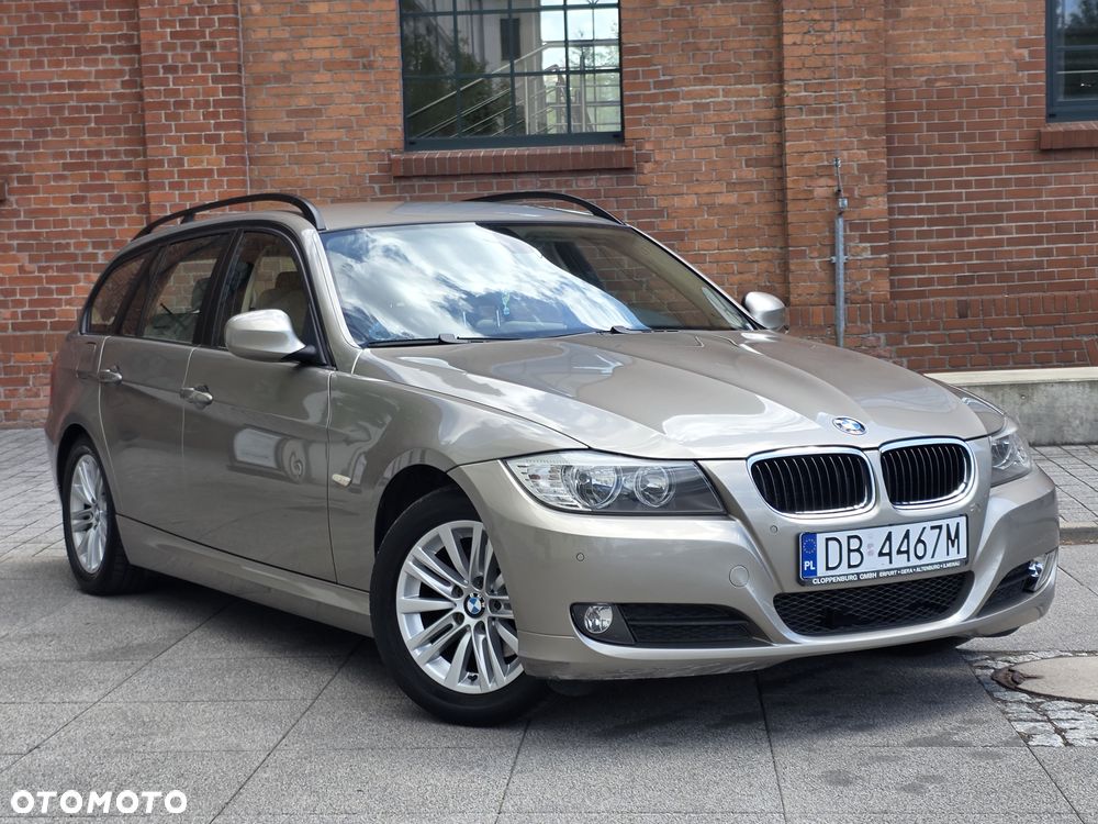 BMW Seria 3 318i - 1
