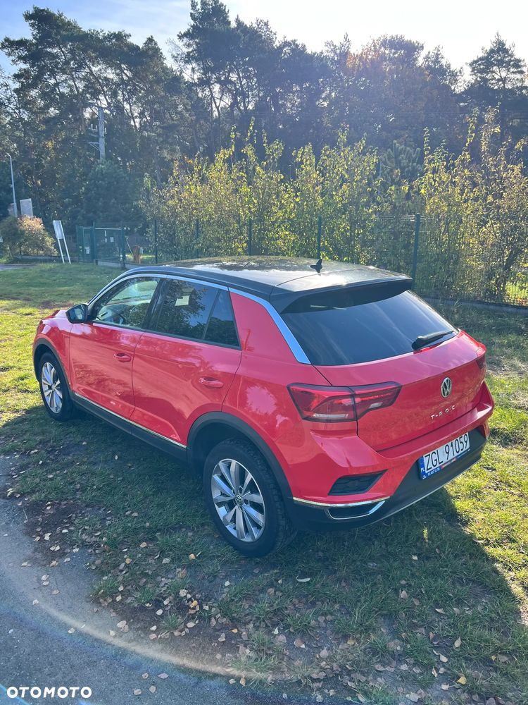 Volkswagen T-Roc - 13