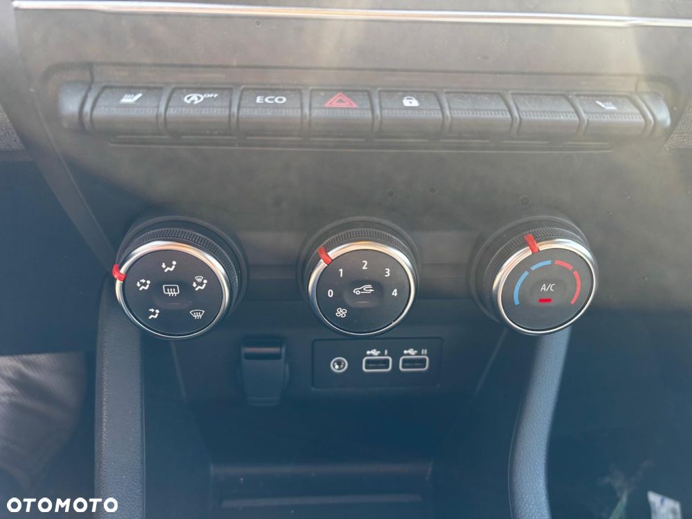Renault Clio TCe 90 EVOLUTION - 19