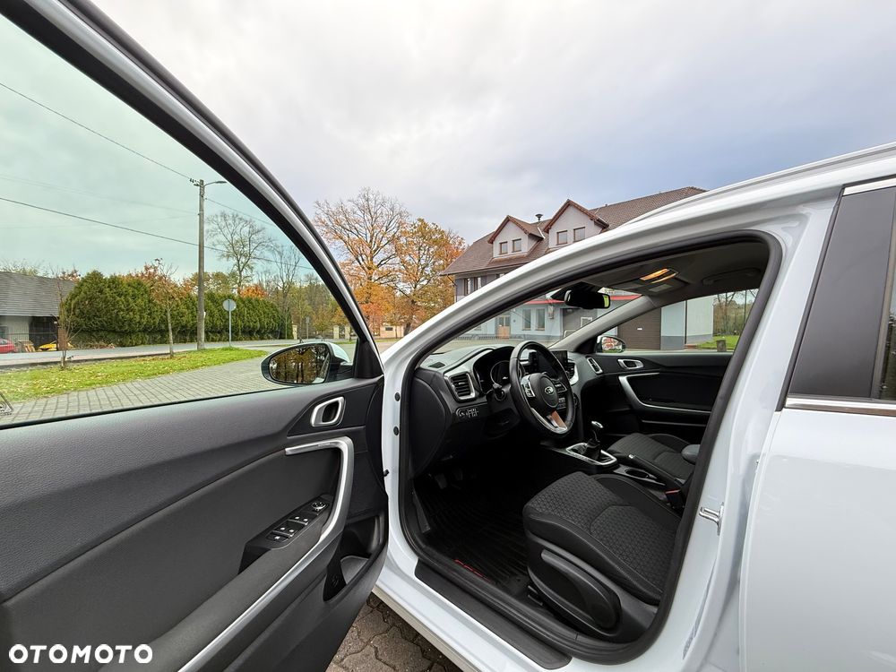 Kia Ceed 1.6 CRDi SCR L Business Line Plus - 13