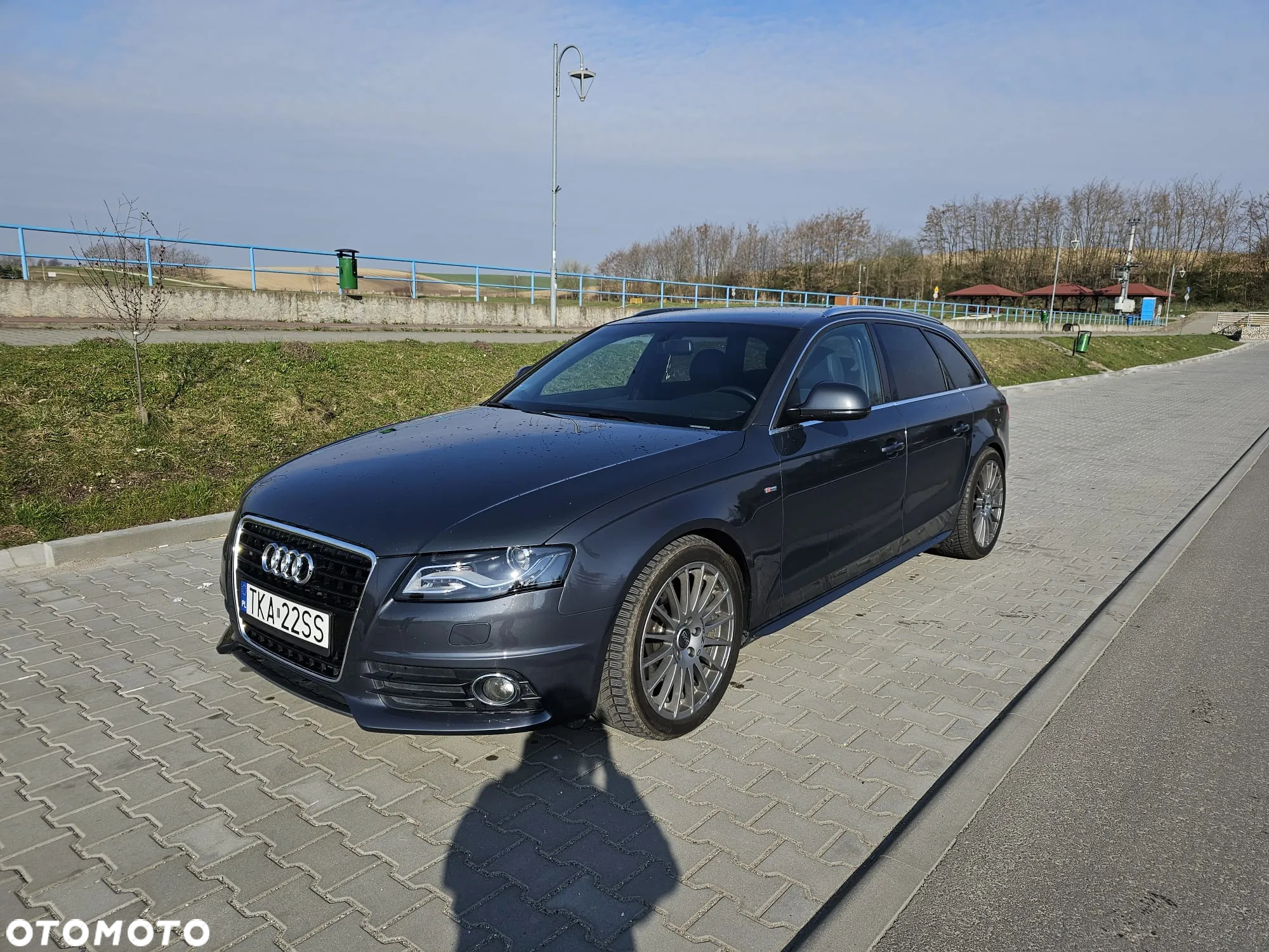 Audi A4 3.2 FSI Quattro - 2