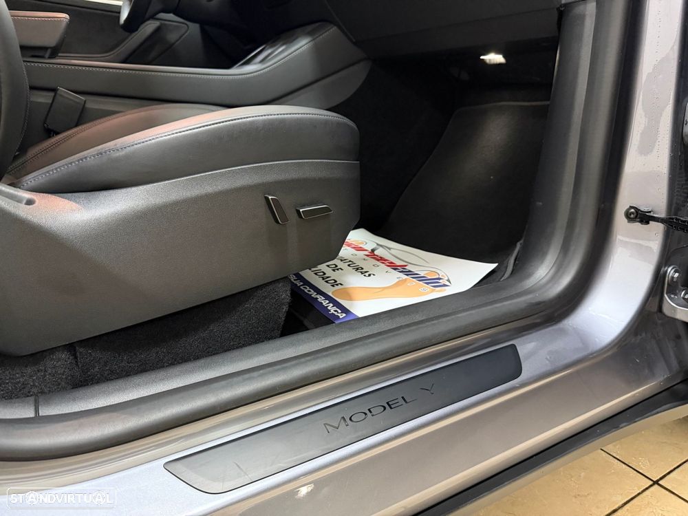 Tesla Model Y Long Range Tração Integral - 42