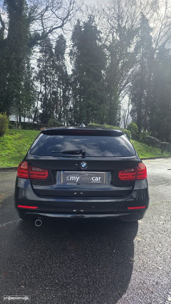 BMW 318 d Sport Line - 11