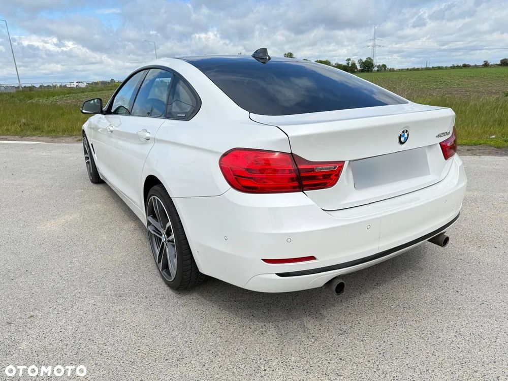 BMW Seria 4 ver-m440i-gran-coupe - 5