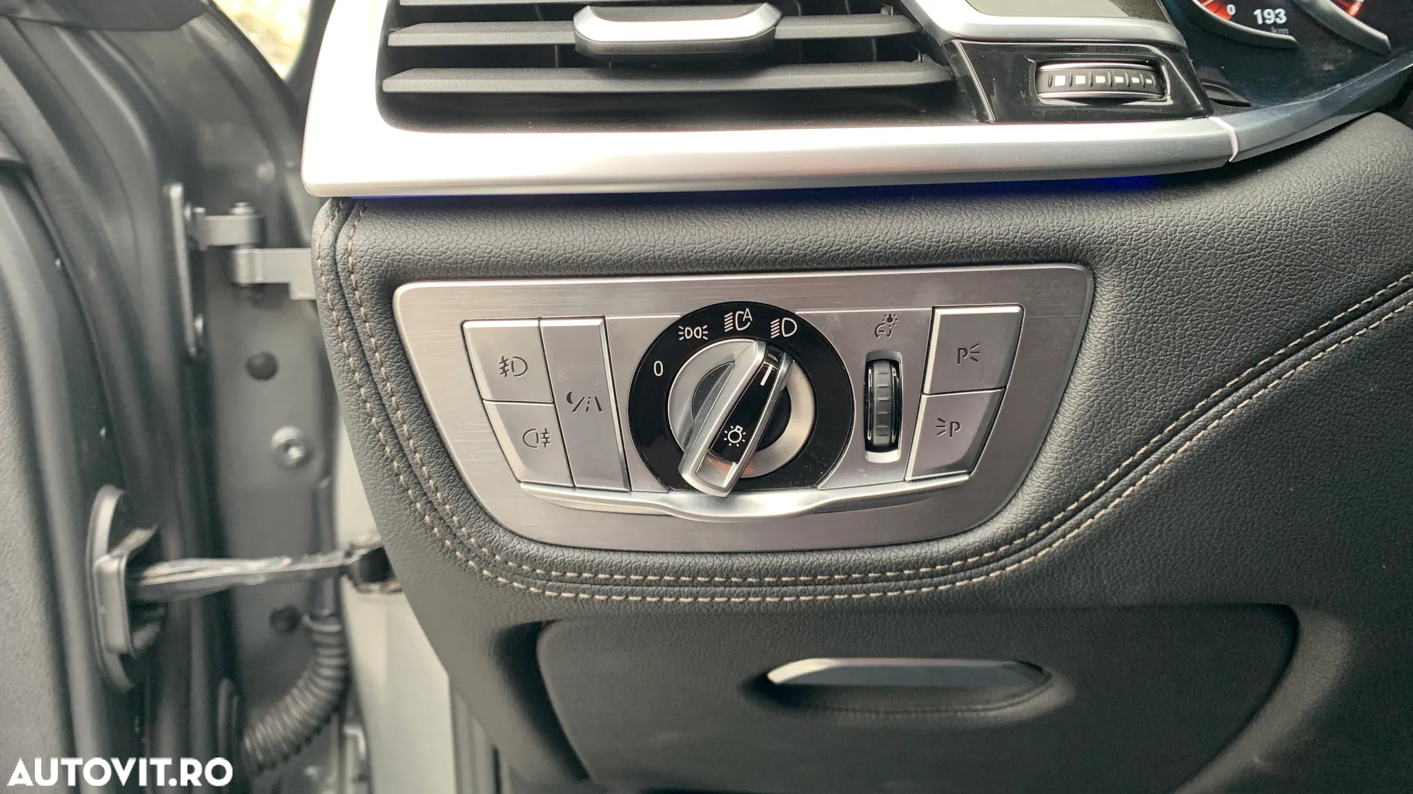 BMW Seria 7 740Ld xDrive - 27