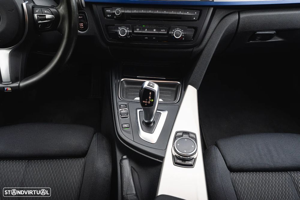 BMW 320 d Navigation Auto - 27