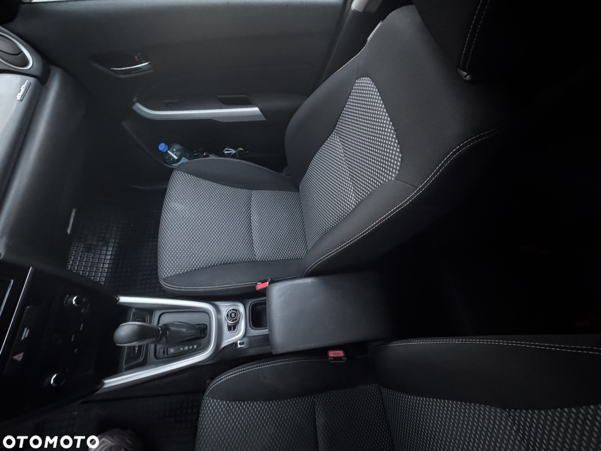 Suzuki Vitara 1.6 Comfort 4WD - 25