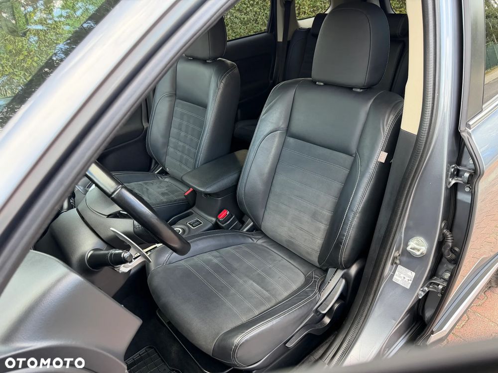 Mitsubishi Outlander - 29