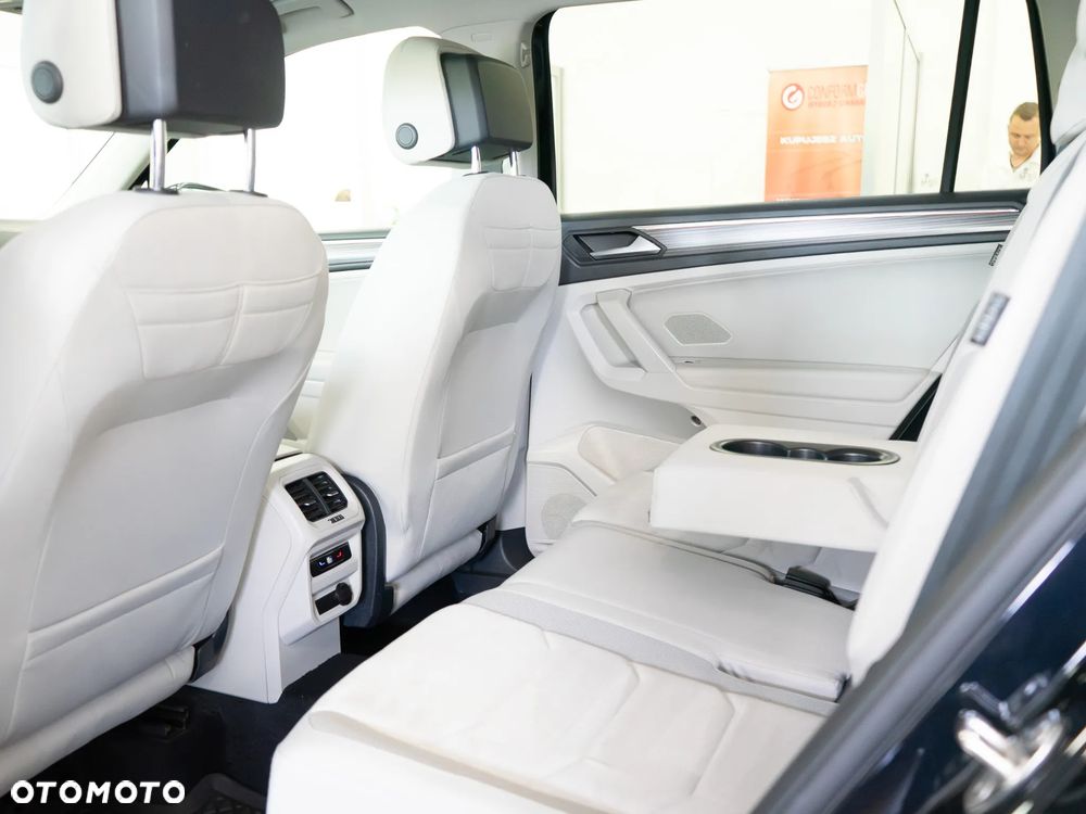 Volkswagen Tiguan 2.0 TDI SCR Elegance DSG - 31