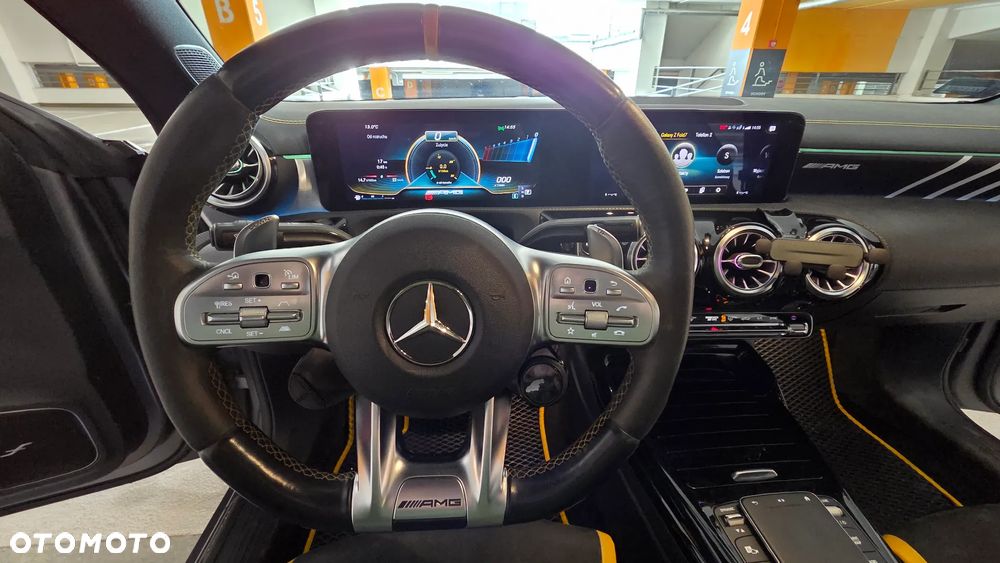 Mercedes-Benz CLA - 16