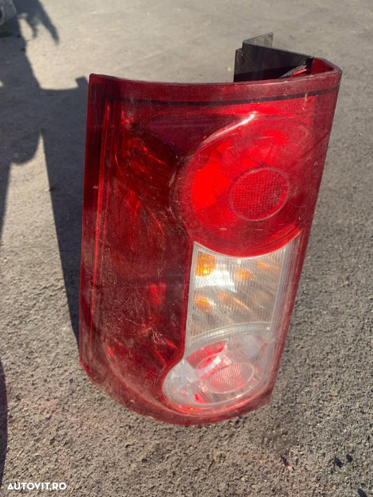 Vand Stop stanga Dacia Logan MCV, cod 8200413996, volan pe stanga - 1