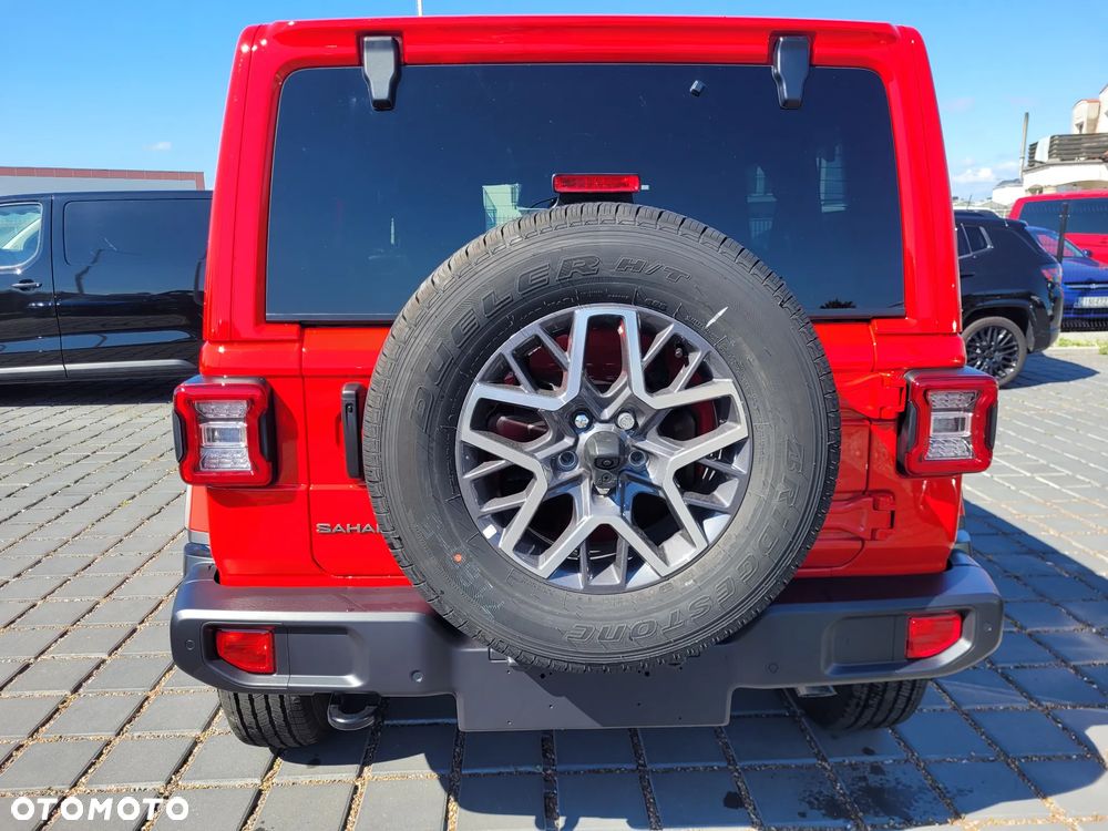 Jeep Wrangler - 4