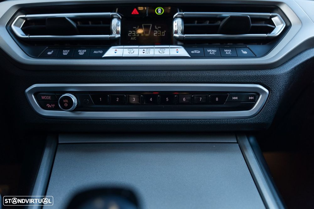 BMW 320 d Line Sport Shadow Auto - 23