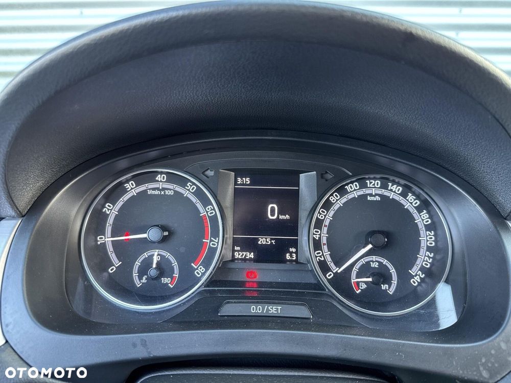 Skoda RAPID Spb 1.0 TSI Ambition - 20