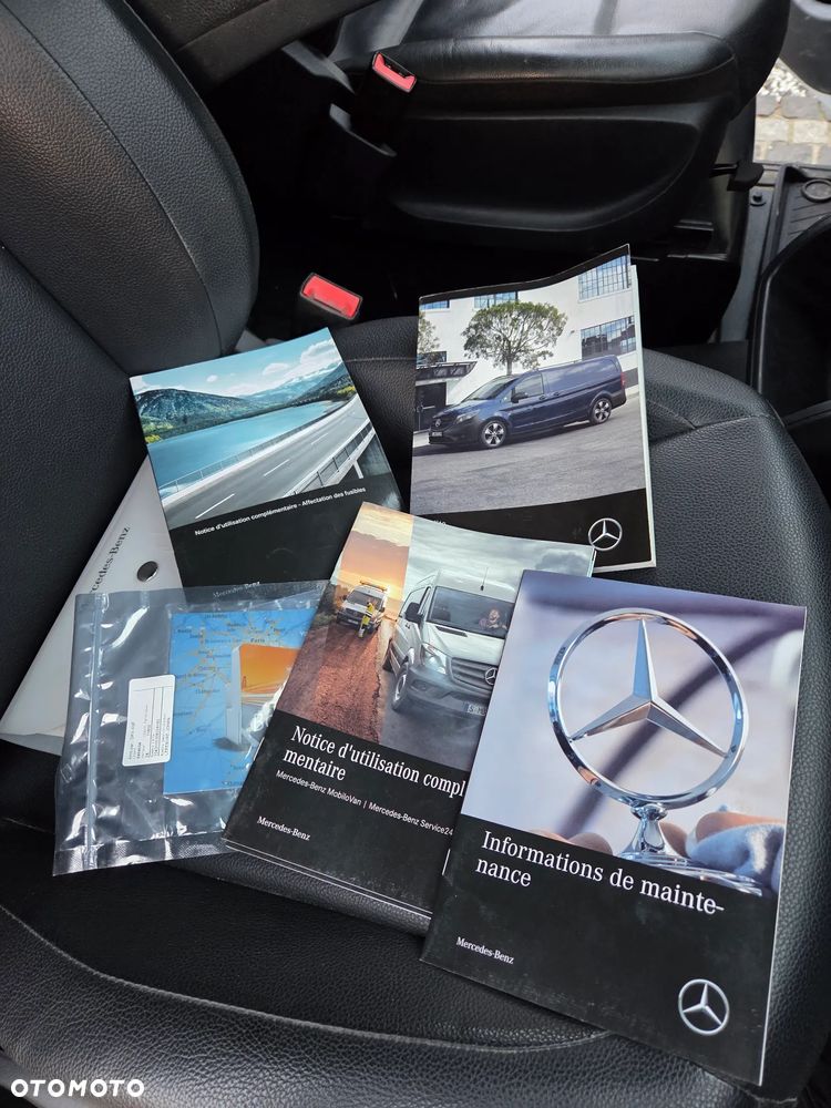 Mercedes-Benz Vito Mixto 5 miejsc - 21