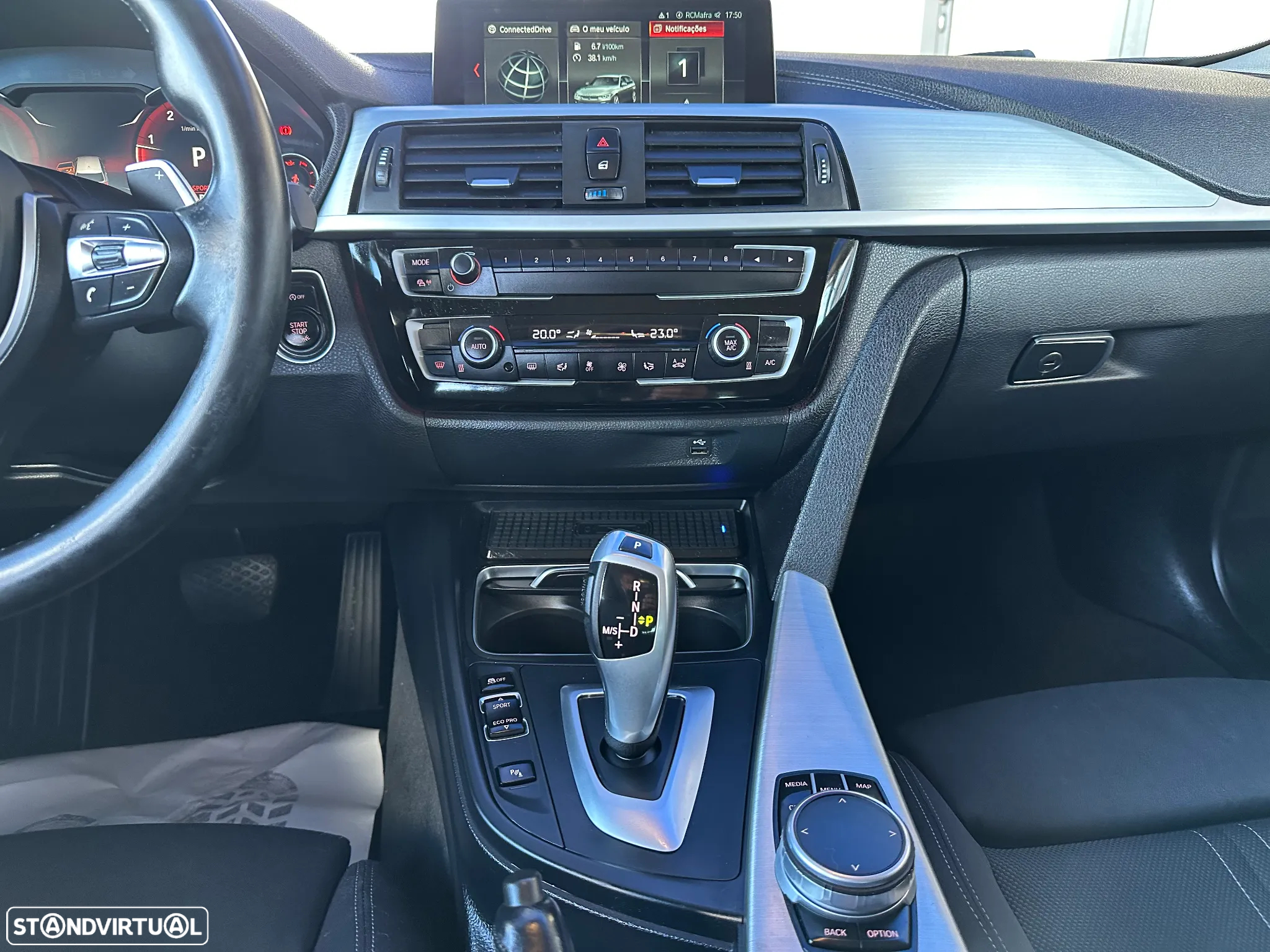 BMW 318 d Touring Line Sport Auto - 26