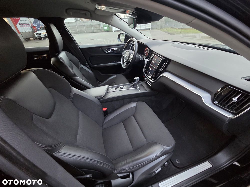 Volvo V60 D4 Geartronic Momentum Pro - 15