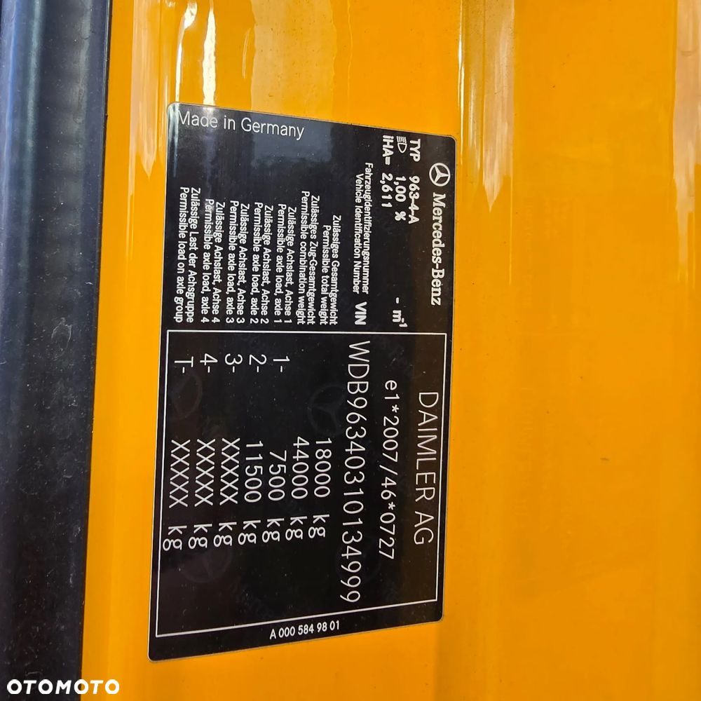 Mercedes-Benz Actros - 10