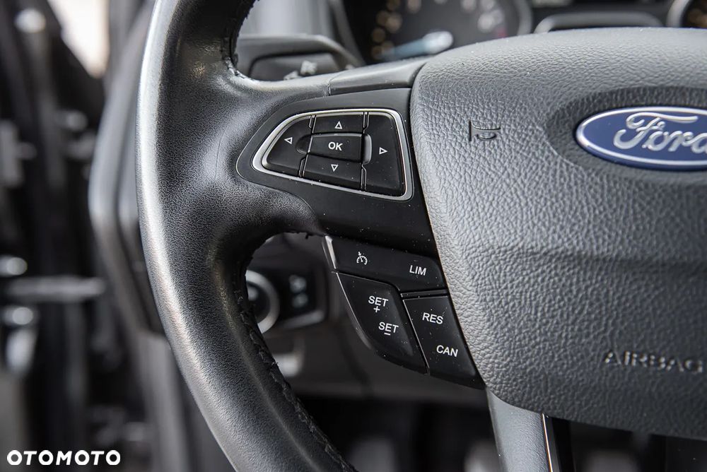 Ford Focus SW - 20