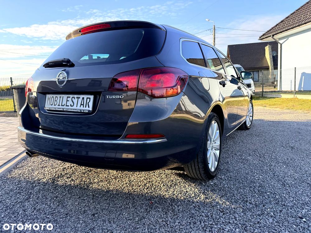 Opel Astra 1.4 Turbo Cosmo - 35