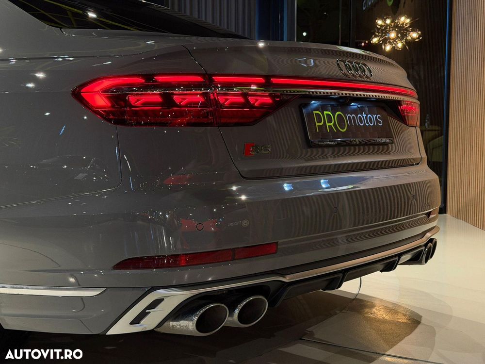 Audi S8 PI quattro Tiptronic MHEV - 19