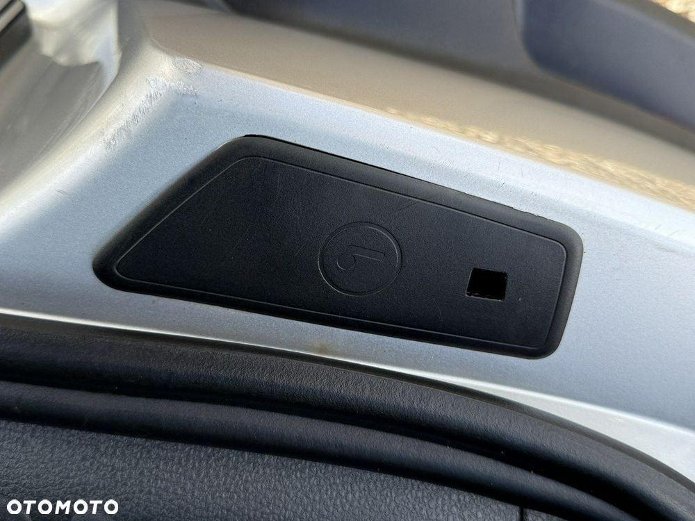 Volkswagen Tiguan - 30