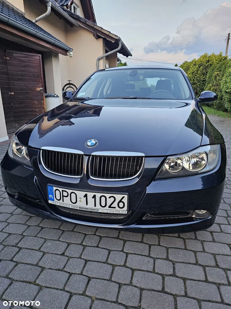BMW Seria 3 318i - 1